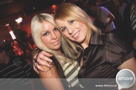 Mei Cousine und i *bussi* - 