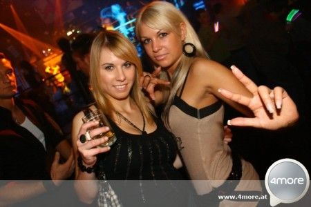 Mei Cousine und i *bussi* - 