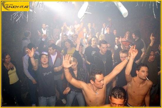 Irgendwann im Cave Club - 