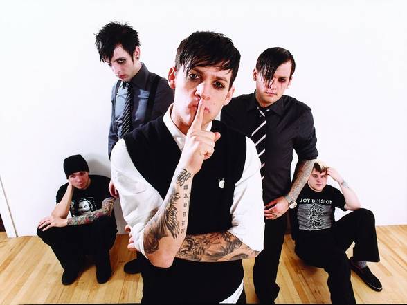 GOOD CHARLOTTE - 