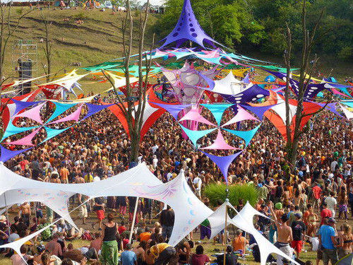 O Z O R A Goa Festival In Ungarn Von Tutti Frutti