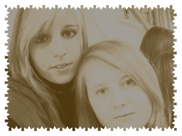 ----My LiTtle SisTa + Mee----- - 