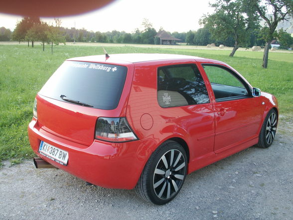 GLOF 4 GTI - 