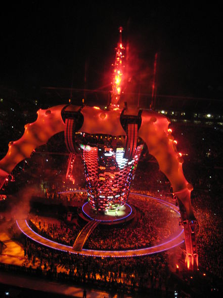 U2 - Konzert in Barcelona 2009 - 