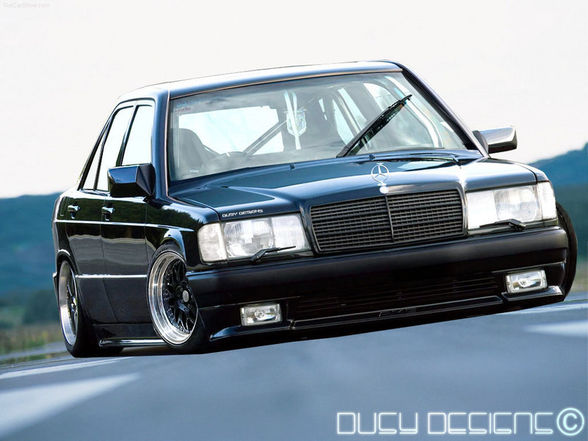 Mercedes Benz 190E - 