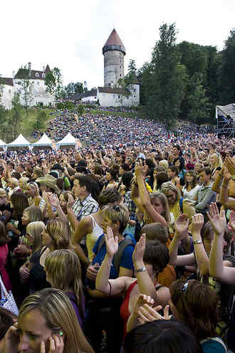 Silbermondkonzert Burg Clam - 