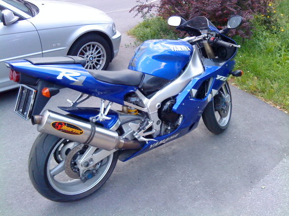 YZF-R1 - 