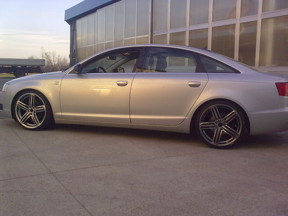 Audi A6 - 