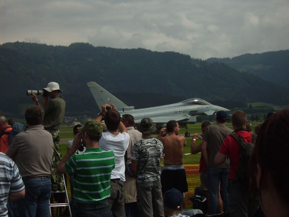 AirPower 09 - 