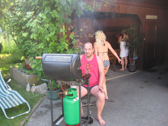 Grill beim Knutsch  - 