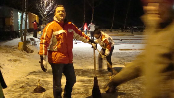 Eisstockschießen mit Friends - 