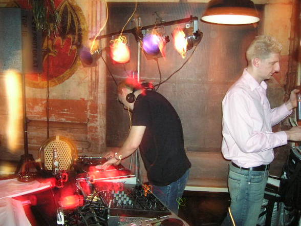 DJ Max in Action - 