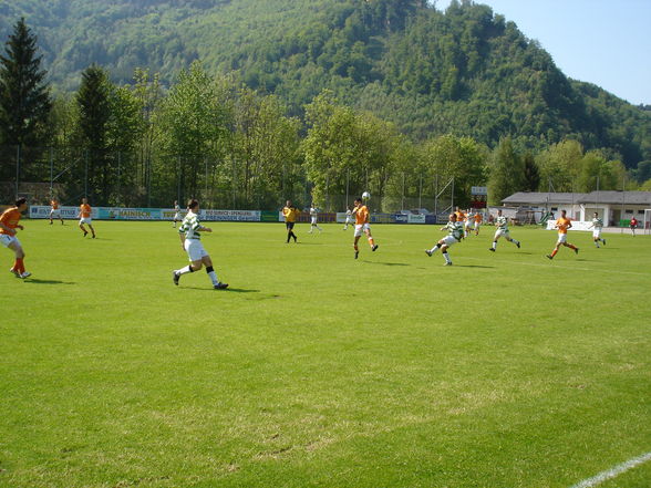 Hüssi beim kicken - 