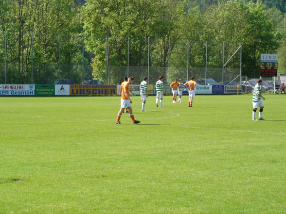 Hüssi beim kicken - 