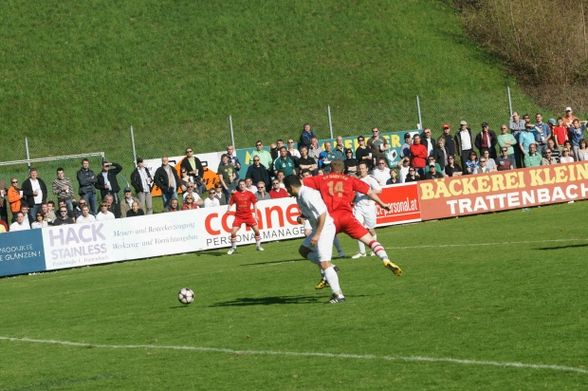 Hüssi beim kicken - 