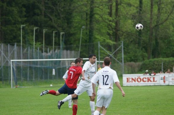 Hüssi beim kicken - 