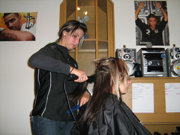 SaNdRa DiE fRiSeUrIn!! - 