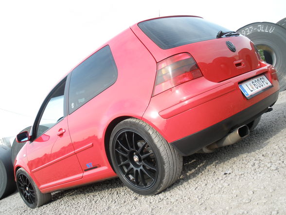 R GTI - 