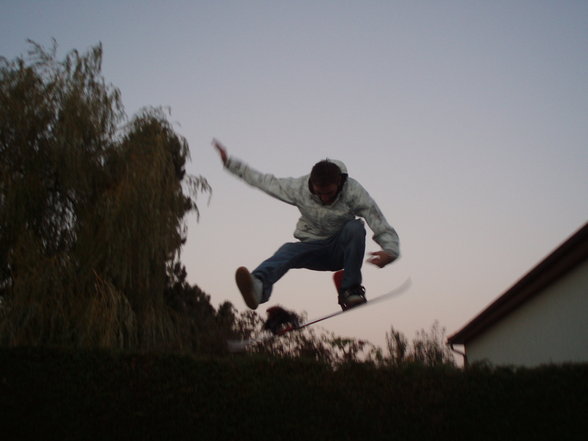 -->Boarden<-- - 