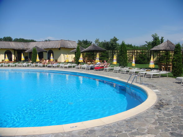 Laguna pool club - 