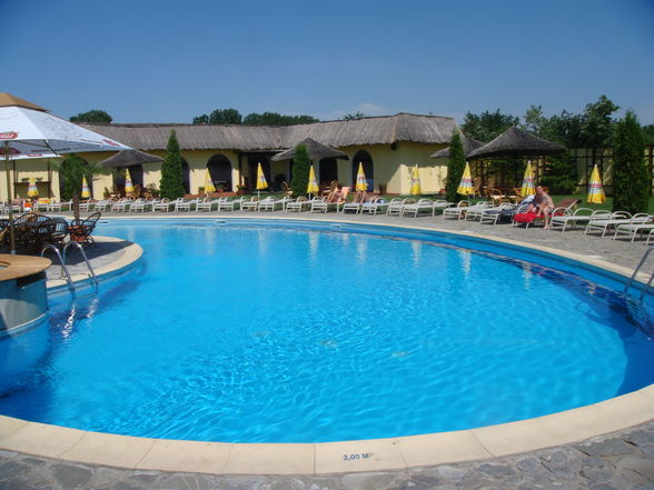 Laguna pool club - 