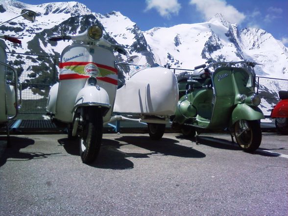 World Vespa Days 09 Zell am See - 