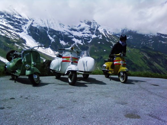 World Vespa Days 09 Zell am See - 