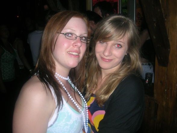 mYseLf anD fRienDs :) - 