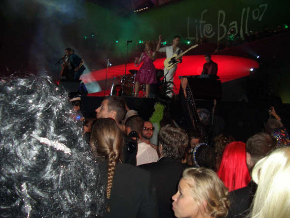 LIFE BALL - 