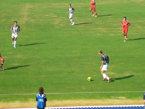 LASK Linz vs. Bayern München - 