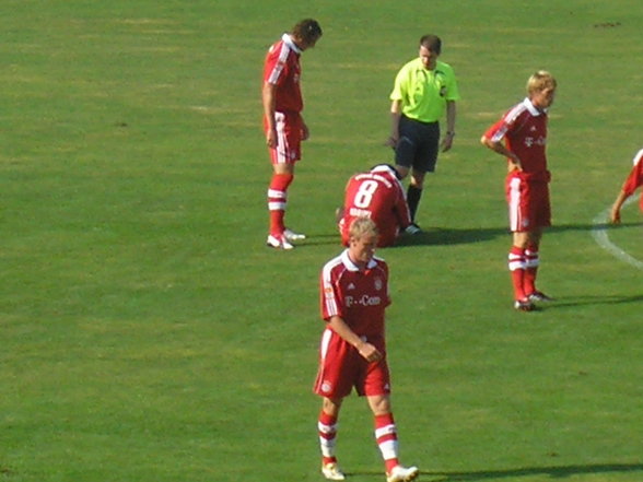 LASK Linz vs. Bayern München - 