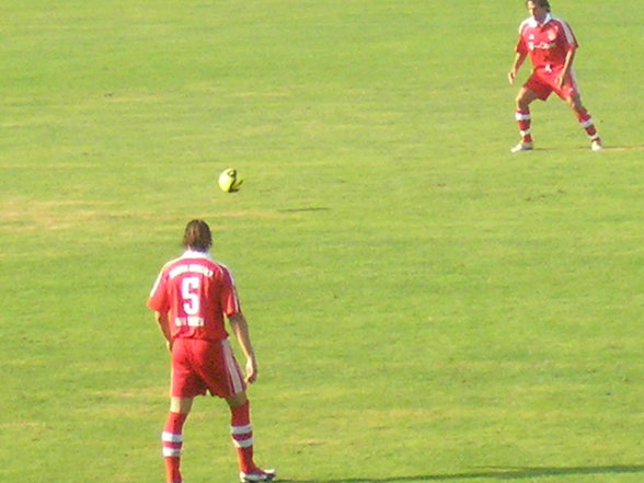 LASK Linz vs. Bayern München - 