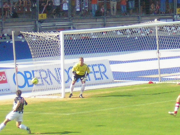 LASK Linz vs. Bayern München - 