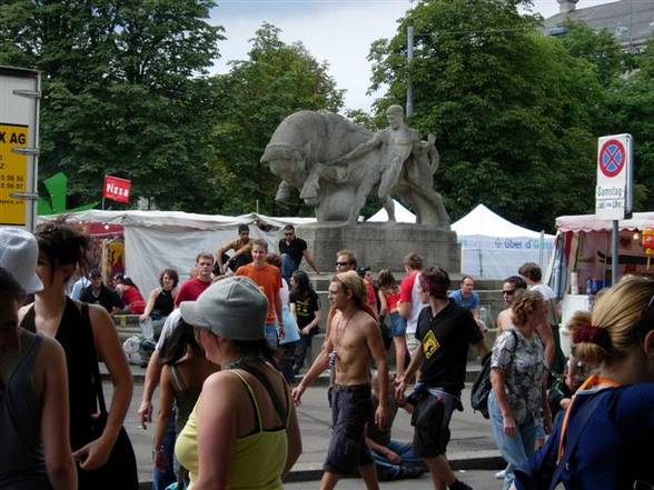 ZÜRICH 2oo5 *STREETPARADE*ZOOM* - 