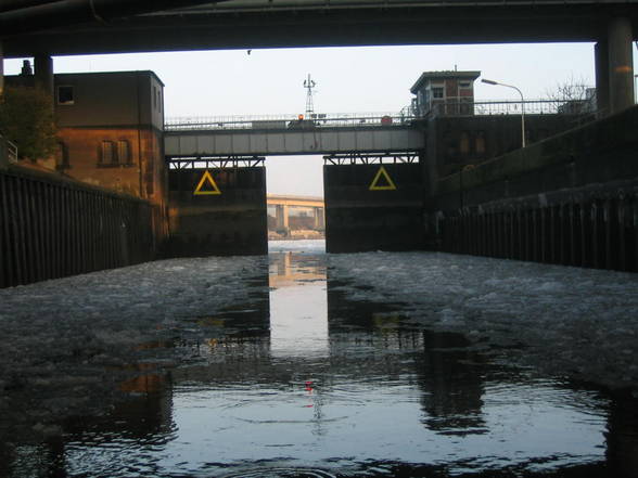 schinagglfohrn am hamburger hafen - 