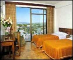 *~Hotel Torre Arenal~* - 