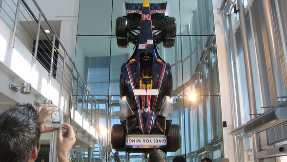 RED BULL Technology - 