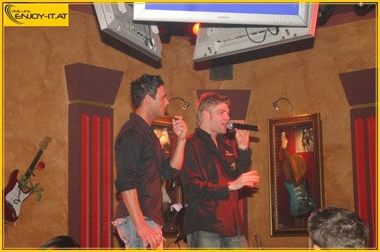 Karaoke Bar - 