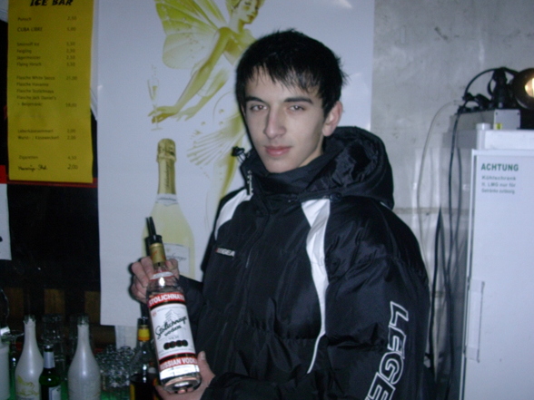 ICE BAR 08 - 