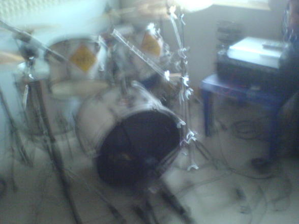 ecker - drums - 