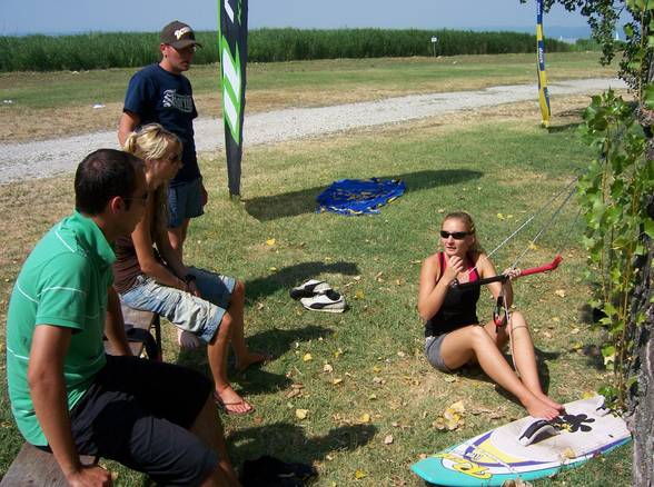 Seeed+kitesurfing - 