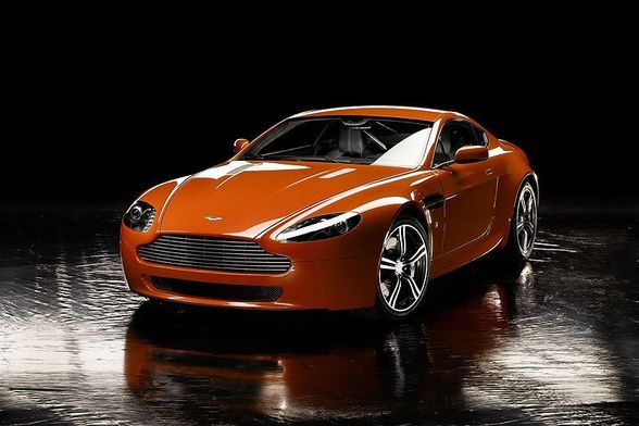 Aston Martin - 