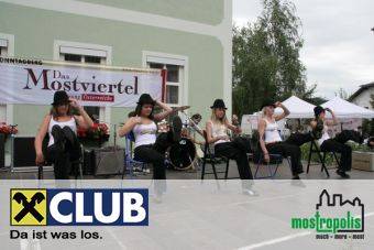 hip hop auftritt in rosenau - 