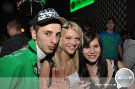 Party 2009 =] - 