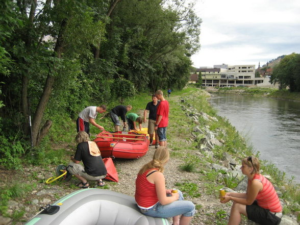 Survivaltrip auf der Murinsel - 