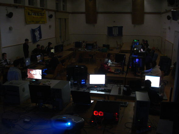 Lan Party im Volksheim 09 - 