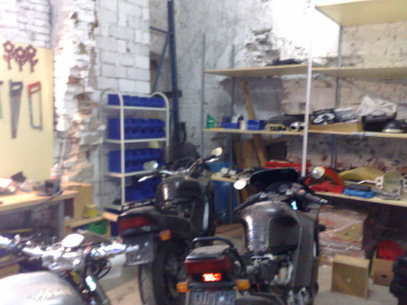 GARAGE UND MOPED UMBAU - 