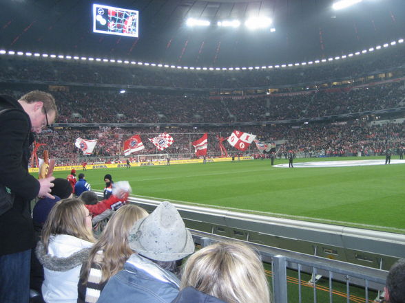 FC Bayern München  gegen Vfl Wolfsburg - 