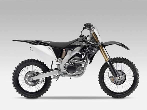 pfisti= honda/ benni=x-moto/ ich=ktm - 