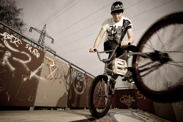 BmX - 